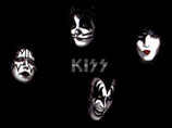 Солист группы Kiss прервал концерт в Калифорнии из-за проблем с сердцем
