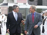 Первый визит нового премьер-министра Великобритании Гордона Брауна в США, где его принимает президент страны Джордж Буш, начался в воскресенье
