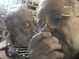 Российские и зарубежные исследователи погрузили два глубоководных обитаемых аппарата "Мир" на дно Северного Ледовитого океана (около 4 км) Российские и зарубежные исследователи погрузили два глубоководных обитаемых аппарата "Мир" на дно Северного Ледовитого океана (около 4 км)