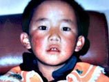 Заявление Далай-ламы в мае 1995 года о том, что в Тибете благодаря содействию авторитетного настоятеля монастыря найден и опознан ребенок, который является 11-м перерождением Панчен-ламы (умершего в 1989 году), разъярило Пекин