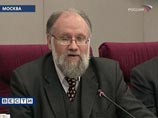 Председатель Центризбиркома смог проголосовать только со второго раза - он забыл паспорт Председатель Центризбиркома смог проголосовать только со второго раза - он забыл паспорт