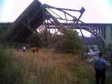 Причиной обрушения моста в Миннеаполисе могли стать трещины в подпорках конструкции