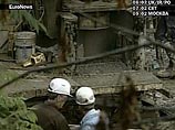 Команды спасателей медленно пробиваются к горнякам, заваленным на шахте в штате Юта
Команды спасателей медленно пробиваются к горнякам, заваленным на шахте в штате Юта