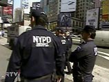 Полиция Нью-Йорка получила "неподтвержденную информацию о радиационной угрозе". В связи с этим были усилены меры безопасности в Манхэттене, а также на всех мостах и в туннелях города