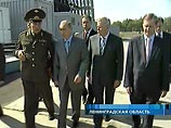 На совещании по вопросам развития авиационного двигателестроения президент напомнил, что в первой половине дня побывал на новейшей РЛС "Воронеж" в Ленинградской области На совещании по вопросам развития авиационного двигателестроения президент напомнил, что в первой половине дня побывал на новейшей РЛС "Воронеж" в Ленинградской области