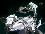 Во время выхода в открытый космос американских астронавтов Рика Мастракио и Дэвида Уильямса на МКС сломался командный компьютер