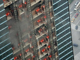 В Шанхае горит недостроенный небоскреб Международного финансового центра