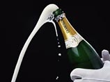 Великобритании грозит дефицит шампанского: французские виноградари "зажали" десятки миллионов бутылок