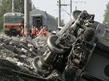 В действие она, по предварительным данным, приводилась дистанционно - об этом свидетельствовали телефонные провода типа "лапша", ведущие от железной дороги в лес В действие она, по предварительным данным, приводилась дистанционно - об этом свидетельствовали телефонные провода типа "лапша", ведущие от железной дороги в лес
