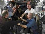Шаттл Endeavour начал движение от МКС к Земле