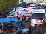 В Грузии рухнул мост через Бахви - пострадали около 50 человек В Грузии рухнул мост через Бахви - пострадали около 50 человек