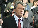 На зеленой поляне Ющенко предложил политикам не сыпать пепел друг другу на головы 