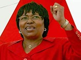 Скандал в политической жизни Южноафриканской республики: противоречивую женщину - министра здравоохранения Манто Тшабалала-Мсиманг - обвинили в том, что она является бывшей алкоголичкой, которая встала в очередь на получение новой печени
