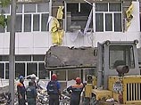 Как сообщил агентству заместитель главы администрации Невельского района Сергей Урванцев, жители вернулись в те дома, повреждения которых оказались незначительными. Как сообщил агентству заместитель главы администрации Невельского района Сергей Урванцев, жители вернулись в те дома, повреждения которых оказались незначительными.