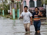 Ущерб от урагана "Дин" в Мексике превышает 500 млн долларов. Но жертв пока не выявлено