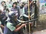Студенческие беспорядки в Бангладеш: власти закрыли вузы и ввели комендантский час