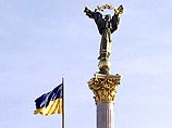Украина отмечает 16-ю годовщину независимости обострением политической борьбы президента и премьера