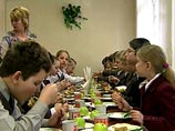 Эксперимент по школьному питанию, начавшийся в ряде регионов РФ, могут применить ко всем российским школам Эксперимент по школьному питанию, начавшийся в ряде регионов РФ, могут применить ко всем российским школам