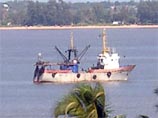 Российский траулер "Акваресурс" 11-е сутки дрейфует в Индийском океане 