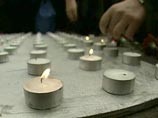 В Петербурге более ста человек собрались на митинг в память жертв Беслана В Петербурге более ста человек собрались на митинг в память жертв Беслана