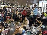 Более 150 российских туристов не могут вылететь в Москву из Барселоны Более 150 российских туристов не могут вылететь в Москву из Барселоны