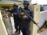 Четыре человека были убиты в центральном районе Манчестер. Еще троих боевики застрелили и одного ранили в пригороде столицы Ямайки, городе Кингстон, который считается оплотом правящей Народной национальной партии (ННП)