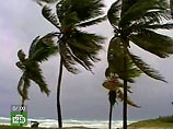 Ураган "Феликс", который достиг пятой, высшей, категории опасности, нанесет, по сообщению американских метеорологов, "потенциально катастрофические" разрушения