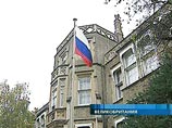 Как утверждает издание, в Лондоне в российских посольстве, консульстве и торгпредстве аккредитованы 62 россиянина, и примерно 30 из них ведут разведдеятельность Как утверждает издание, в Лондоне в российских посольстве, консульстве и торгпредстве аккредитованы 62 россиянина, и примерно 30 из них ведут разведдеятельность