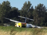 В Дании при заходе на посадку потерпел крушение самолет. Все находившиеся на борту 73 человека живы

