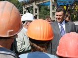 Премьер-министр Украины уходит в отпуск для участия в парламентских выборах Премьер-министр Украины уходит в отпуск для участия в парламентских выборах