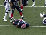 Игрок "Баффало Буллз" сломал шею во время матча NFL
