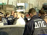На МКАД перевернулся и загорелся бензовоз КаМАЗ с 9 тоннами топлива На МКАД перевернулся и загорелся бензовоз КаМАЗ с 9 тоннами топлива