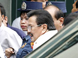 Антикоррупционный суд Филиппин приговорил в среду бывшего президента страны Джозефа Эстрада к пожизненному тюремному заключению по обвинению в незаконном присвоении около четырех миллиардов филиппинских песо
