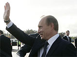 Одним из факторов происходящего сейчас "глобального перераспределения" в сфере влияния на мировые процессы является "недавний подъем России в сочетании с популярностью президента России Владимира Путина внутри страны и его репутацией лидера