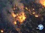 Лесные пожары в Калифорнии - огонь уничтожил 18 тысяч акров леса