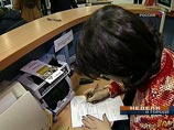 Похоже, что россиян не смущают скандалы и судебные разбирательства с банками, которые накручивают проценты и платежи по потребительским кредитам Похоже, что россиян не смущают скандалы и судебные разбирательства с банками, которые накручивают проценты и платежи по потребительским кредитам