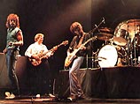 На 20 тыс. билетов на единственный концерт Led Zeppelin претендуют более 1 млн фанатов На 20 тыс. билетов на единственный концерт Led Zeppelin претендуют более 1 млн фанатов