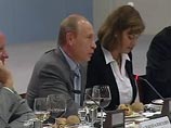 Президент РФ доверительно сообщил 14 сентября членам международного дискуссионного клуба "Валдай", что выступает против создания нефтегазового монстра путем слияния ОАО "Газпром" Президент РФ доверительно сообщил 14 сентября членам международного дискуссионного клуба "Валдай", что выступает против создания нефтегазового монстра путем слияния ОАО "Газпром"