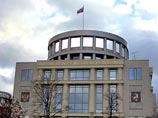 Мосгорсуд в понедельник признал законной выдачу санкции на арест предпринимателя Бориса Березовского, которого обвиняют в хищении 13 млн долларов банка "СБС-Агро" Мосгорсуд в понедельник признал законной выдачу санкции на арест предпринимателя Бориса Березовского, которого обвиняют в хищении 13 млн долларов банка "СБС-Агро"