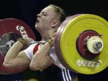 Россиянка Оксана Сливенко с мировым рекордом выиграла "золото" чемпионата мира по тяжелой атлетике, который проходит в эти дни в Таиланде