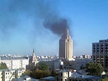 Вывод МЧС: гостиница "Ленинградская" в Москве загорелась из-за неосторожного курильщика