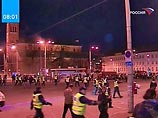 По данным обвинения, вечером 26 апреля у сквера Тынисмяги Белошицкий активно сопротивлялся полиции, бросая в них камни. 