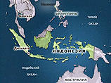 Индонезия входит в зону так называемого тихоокеанского "огненного кольца" сейсмически активных зон и вулканов, включая подводные. Самое мощное за последние 100 лет землетрясение произошло 26 декабря 2004 года в районе западного индонезийского острова Сума