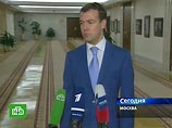Дмитрий Медведев выразил надежду, что "украинские коллеги найдут возможности для решения ситуации". 