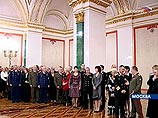 Путин пригласил в Кремль на свой юбилей офицеров и вдов военнослужащих Путин пригласил в Кремль на свой юбилей офицеров и вдов военнослужащих