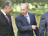 "Что касается директора внешней разведки, то этот человек вам хорошо известен - это Фрадков Михаил Ефимович", - сказал Путин в Душенбе