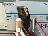 Президент Франции Николя Саркози, который впервые прилетает в Москву в качестве президента, начнет свой визит с неформального ужина с Владимиром Путиным