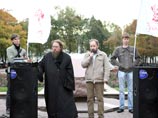 Свой "урок" отец Андрей начал с обращения к воображаемым ученикам по фамилии Рабинович и Мухаммедов, призвав их не покидать класса, как только начнется занятие. По мнению Кураева, ОПК должны изучаться независимо от национальности и вероучения Свой "урок" отец Андрей начал с обращения к воображаемым ученикам по фамилии Рабинович и Мухаммедов, призвав их не покидать класса, как только начнется занятие. По мнению Кураева, ОПК должны изучаться независимо от национальности и вероучения