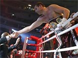 Ибрагимов отстоял чемпионский титул в бою с Холифилдом

