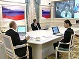 Трансляцию теледиалога будут вести федеральные телеканалы "Первый", "Россия" и "Вести", а также радиостанции "Маяк" и "Радио России"